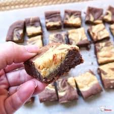Brownie Chocolat Et Beurre De Cacahuete Recette Companion Recette En 2020 Recette Dessert Chocolat Beurre De Cacahuete Recette Companion