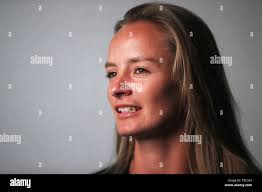 Englands danielle wyatt hi-res stock photography and images