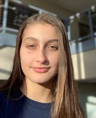 Violet Dailey's Instagram, Twitter & Facebook