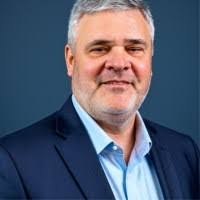 Ashley Lanz's Instagram, Twitter & Facebook