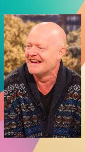 Oh Shirley! We're live! 🫣🐾