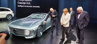 Check spelling or type a new query. Iaa 2015 Kanzlerin Angela Merkel Freut Sich Auf Selbstparkende Autos News Mercedes Fans Das Magazin Fur Mercedes Benz Enthusiasten