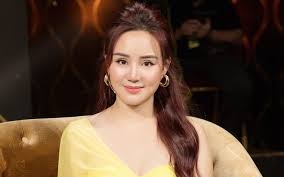 Phương việt ☞ địa chỉ. Vy Oanh Tá»« Sinh Vien Ngheo Hat Ä'am CÆ°á»›i Ä'áº¿n Ca SÄ© Co Hon Nhan Vien Man Bao Gia Lai Ä'iá»‡n Tá»­ Tin Nhanh Chinh Xac