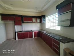 Saiz rumah hari ini semakin hari semakin kecil menyebabkan ruang didalam rumah perlu digunakan semaksima mungkin. Kabinet Dapur Rumah Kampung