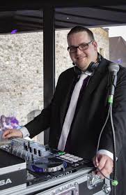 Warum einen speziellen dj für die hochzeit buchen? Dj Hochzeit Hessen Dj Bigbull Ihr Event Und Hochzeits Dj