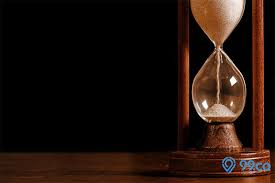 Perjuangan wanita salat di depan teras rumah penghutang, demi menagih utang yang sudah enam tahun tak dilunasi kini viral di media sosial. 9 Cara Menagih Hutang Supaya Sama Sama Enak