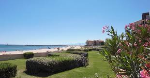 Pour connaitre les dates des manifestations estivales, contactez l'office de tourisme leucate. Oasis Village Naturiste Leucate Location Vente Appartement