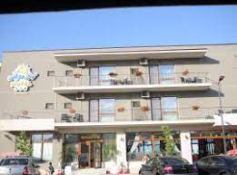 Free cancellation available for most hotels, including our daily hot rate deals up to 60% off! Cele Mai Bune 10 Hoteluri De 3 Stele Din Mamaia Romania Booking Com