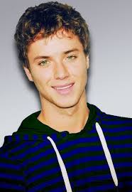 Pin By Neil Murphy On Saga Bg 5 Saga Infonews Jeremy Sumpter Celebrities Male Peter Pan