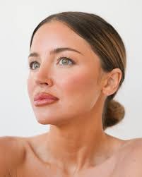 those fresh spring feels☀️🌿 @thetreatmentroomokc • photography @greerinez  models @rvoda @abbielharris @elisabeth.ttr @keaton.cunningham creative  direction @ggsocial_ @skims @revisionskincare @epionce @facerealityskincare  @skinbetter @zoskinhealth