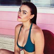 Pour nager sans gêne tout en restant élégante, le maillot de bain 1 pièce dos nageur épouse parfaitement les formes de votre corps. Haut De Maillot De Bain Triangle Primadonna Cocktail