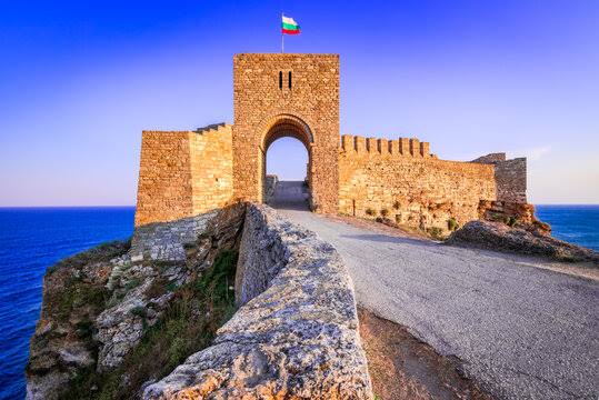 Cape Kaliakra" Images – Browse 272 Stock Photos, Vectors, and Video | Adobe  Stock