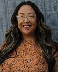 Melissa Linden's Instagram, Twitter & Facebook