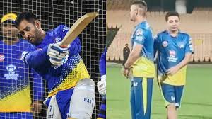 For ipl 2020, the chennai super kings team has only bought 4 players — piyush chawla, josh hazlewood, r sai kishore, and sam curran. Dhoni Csk Video Piyush Chawla Dismisses Ms Dhoni In Nets With Bamboozling Delivery In Csk S Training Cricket News