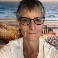 30+ "Monique Fox" profiles