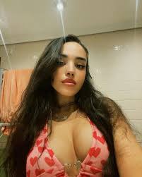 Helensitta - Free pics, galleries & more at Babepedia
