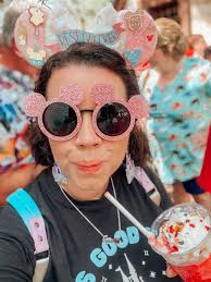 Let Me Help, YOU!!✨🏰