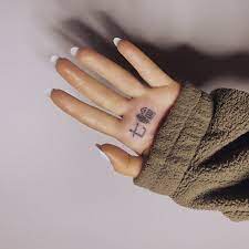 Ariana Grande Tried To Fix Her Misspelled Tattoo But It Backfired Palm Tattoo Ariana Grande Nails Ariana Grande Tattoo