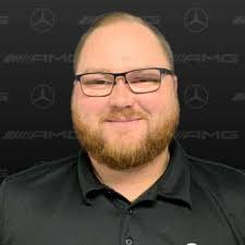 Performance Mercedes-Benz Staff