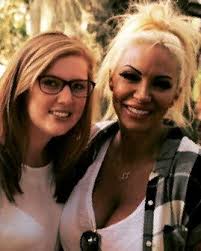 Melissa Dench (@xMsFitchyx)