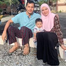 Dahulu, saya pernah berasa rendah diri disebabkan tidak dilahirkan dalam keluarga berada. Zero To Hero Ds Aliff Syukri Home Facebook
