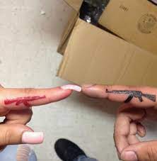 Matching Tattoos Photo Finger Tattoos Maching Tattoos Tattoos