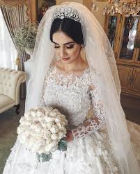 215 Me Gusta 11 Comentarios Natale Ali Nataleali En Instagram Perfection Wedding Gowns Lace Bridal Dresses Wedding Gowns