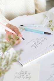 The first letter h is actually sticking outside of your p element and that's why you won't. I Still Love Receiving Hand Written Notes And Letters Aline Jet Pens Hand Lettering Pen And Paper