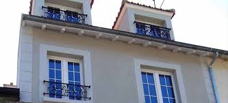 On parle de la maison de johnny hallyday (.) Johnny Hallyday Le Prix De Vente De La Demeure De Marnes La Coquette Revele Barnes Hauts De Seine