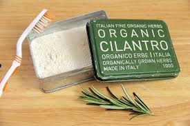 Zero waste toothpaste tablets sent in refillable glass containers that look great. 10 Best Plastic Free Toothpastes 100 Zero Waste