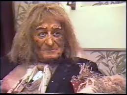 Everything you need to know about the new bbc one drama worzel gummidge, starring mackenzie crook as the lovable scarecrow, including when it airs, cast and a look at the remake. Jon Pertwee 1982 Youtube
