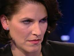 Kritik an umgang mit privatchats von politikern. Rachejustiz Karoline Edtstadler Die Gefahrlichste Frau Osterreichs Familie Familienrecht
