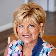 Jacquelyn Chears's Instagram, Twitter & Facebook