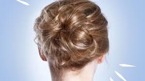 Chignon sur cheveux mi longs : Comment Se Faire Un Chignon Flou Tuto Coiffure