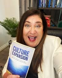 Kerry Sheppard's Instagram, Twitter & Facebook