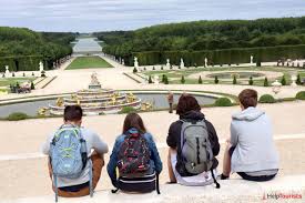 Eingetragen auf der welterbeliste der unesco, der riesige park des schlosses von versailles, eine fläche von 815 hektar, ist weltweit bekannt für die schönheit seiner prachtvollen französischen gärten realisiert von andré le nôtre im xvii.jahrhundert für den sonnenkönig ludwig xiv. Schloss Versailles Eintrittspreise Tickets Offnungszeiten