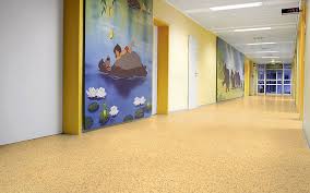 Sie gelten als extrem widerstandsfähig und werden im gesundheitswesen, schulen, seniorenheime, flughäfen, bussen und. Kautschuk Bodenbelag Online Kaufen