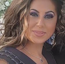 Una tragedia avvenuta davanti agli occhi dei suoi bambini e della compagna  incinta