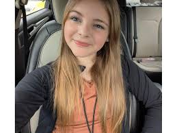 Eight finalists participating in Apple Blossom Festival youth contest