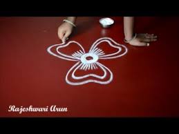 Simple And Easy Rangoli Without Dots Small Flower Kolam Rangoli Art Muggulu Without Colours Y Simple Rangoli Easy Rangoli Designs Rangoli Kolam Designs