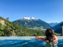 Ma, bormio e' anche perfetta per una vacanza all'insegna del relax grazie ai celebri bagni di bormio: Dream Spa In Italy Terme Bagni Vecchi Bormio Foodie Pilgrims