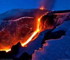 Hirise Beautiful Mars Nasa On Twitter Volcano Pictures Volcano Wallpaper Iceland Wallpaper