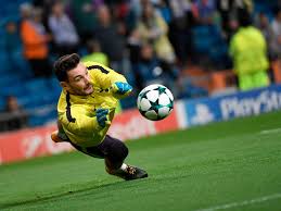 Hugo hadrien dominique lloris (born 26 december 1986) is a french professional footballer who plays as a goalkeeper. Even Without Mane Lloris Will Be On His Guard When Tottenham Host Bogey Side Liverpool