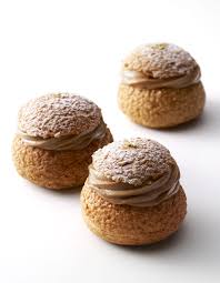 Le Fameux Chou Chou Praline Coeur Coulant Noisette Sera Parfait Pour Les Fetes De Fin D Annee Vous Allez Impres Gateaux Et Desserts Recette Recettes Sucrees