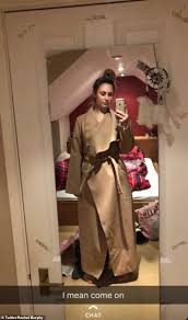 As the days are getting shorter and the weather's getting colder, we're all beginning to realise that autumn is well and truly upon us, and winter is just around the corner. Prettylittlething Shopper Left Swamped By Huge Camel Coat Daily Mail Online
