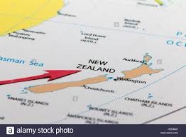 Nn bietet dafür seit mehr als 20 jahren interessante und nützliche informationen direkt. Rote Pfeil Auf Der Karte Des Kontinents Australien Neuseeland Stockfotografie Alamy