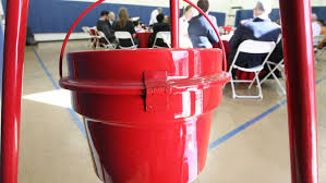 Donor Drops 5 000 Check In Salvation Army Kettle In La Canada Salvation Army La Canada Kettle