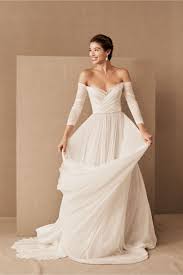 Wtoo By Watters Miles Gown In 2020 Wedding Dress Flowy Best Wedding Dresses New Wedding Dresses