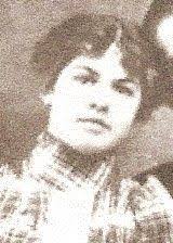 Ellen Robillard's Instagram, Twitter & Facebook