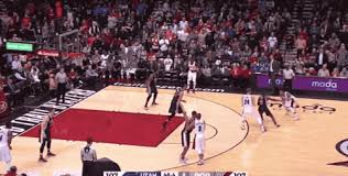 I know buzzer beaters are cool n all but don't they happen quite a lot? Damian Lillard S Clutch Shots All In One Place There Are A Lot Sbnation Com